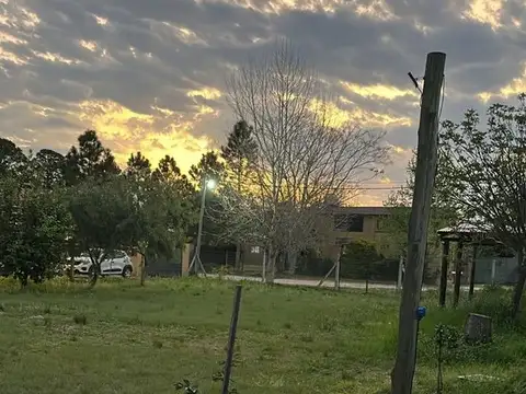 VENTA DE LOTE JARDINES DE LA COSTA 800M2.