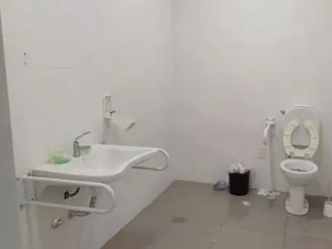 Local - Venta - Argentina, Capital Federal - ENTRE RIOS, AVDA. 1600