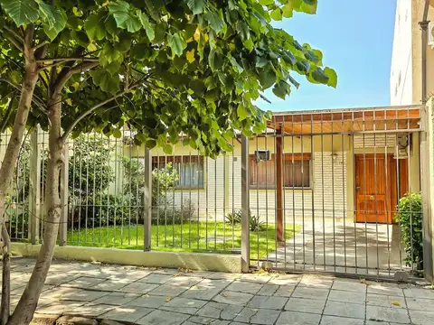 VENTA CASA EN TEMPERLEY PILETA QUINCHO
