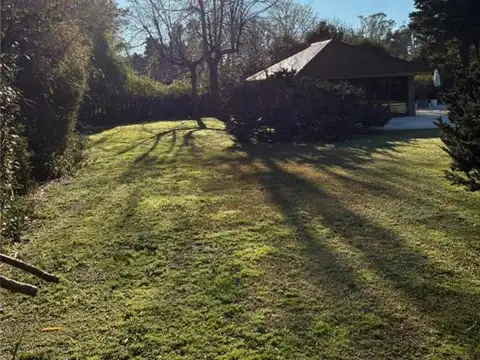 Excelente lote en San Carlos Country