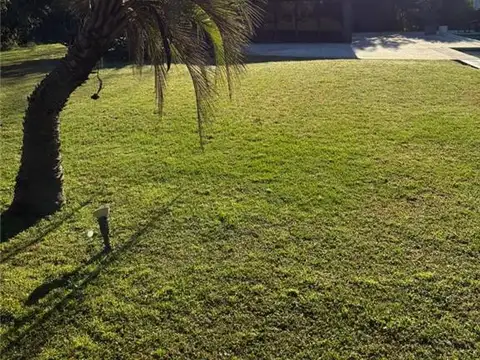 Excelente lote en San Carlos Country