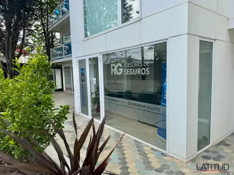 Local comercial en 12 de Octubre al 300 - Ushuaia