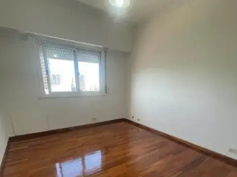 Departamento en Alquiler en Ramos Mejia Sur, $ 900.000