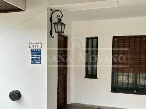 Depto Tipo Casa en Venta con 1 cocheras
