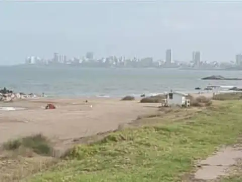 Sumaca Santisima Trinidad e/ Avenida Las Golondrinas y Las Bandurrias