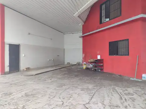 Local en Venta 51 años