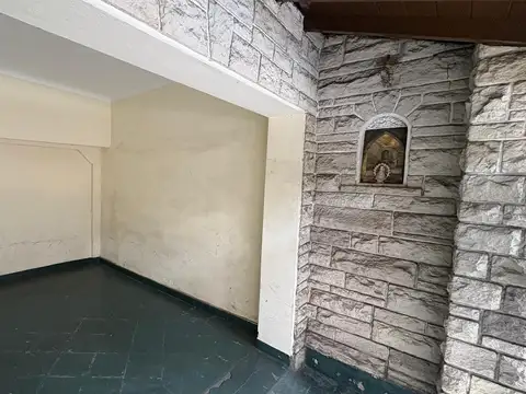 Casa en Venta en Temperley, USD 165.000