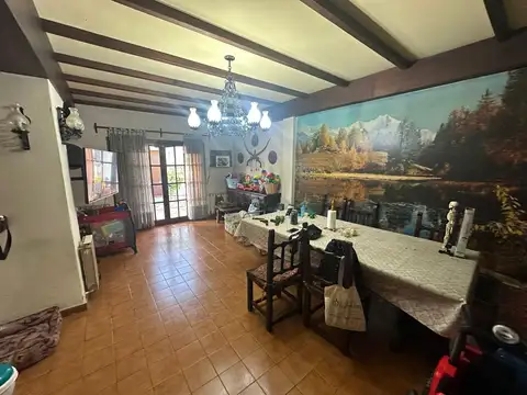 Casa 4 ambientes con 4 baños