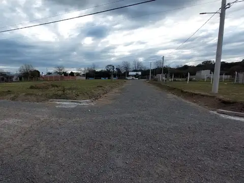Terreno en venta en Matheu B° Las Lomadas