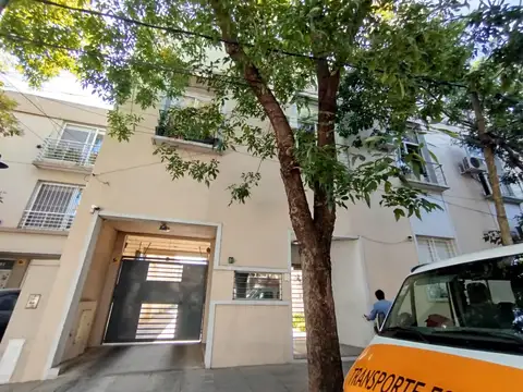 Cochera  fija y cubierta en venta en Florida