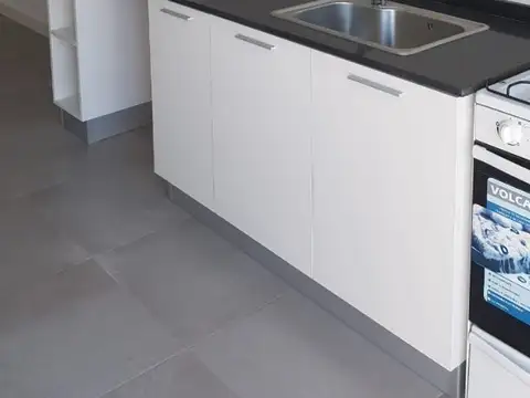 España 1100, Piso 2