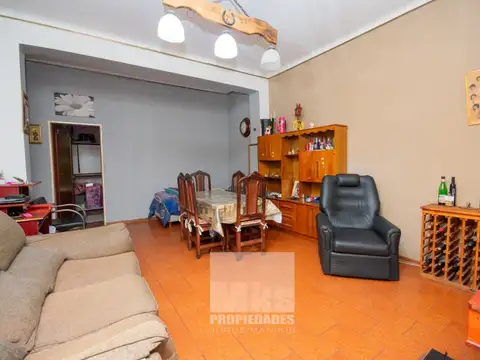 Depto Tipo Casa en Venta de 4 ambientes