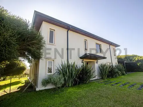 VENTA Casa de 4 dormitorios en EL MIRADOR Spa Termal - Ruta 2