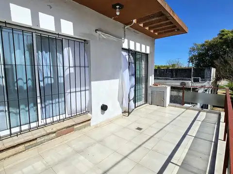 Depto Tipo Casa en Venta 1 año