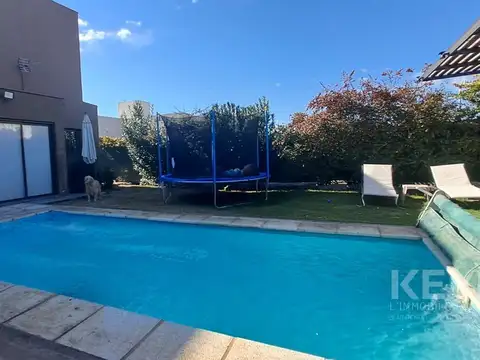 Casa en Venta en Mendoza, USD 220.000