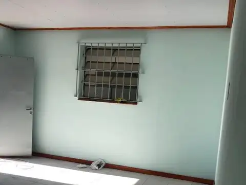 Local en Alquiler en Villanueva, $ 750.000