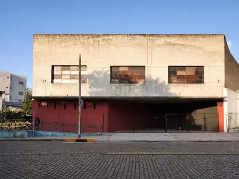 Local en Venta en Villa Luro, USD 750.000