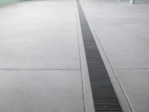 Avenida del Corro al 100