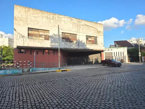 Local en Venta 40 años