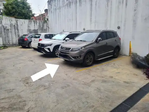 Cochera fija en  Venta en Coghlan