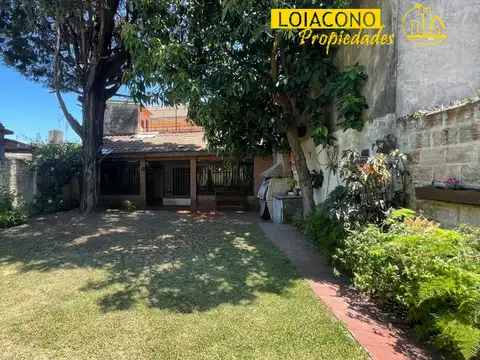 Casa multifamiliar c/parque - Crisóstomo Álvarez 5800 - Loiacono Propiedades