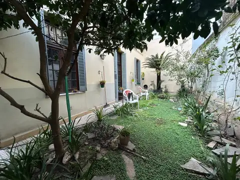 PH AL FRENTE 6 AMB JARDIN Y COCHERA CABALLITO