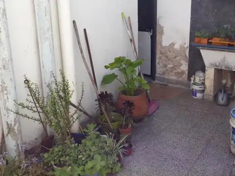 Depto Tipo Casa en Venta en Tolosa, USD 68.000