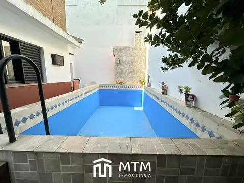 Casa 5 ambientes con 2 baños