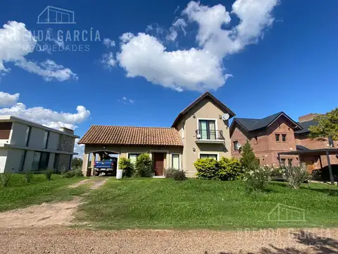 CLUB DE CAMPO LOS BRETES