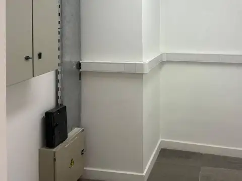 Local en Alquiler en Parque Patricios, $ 6.000.000