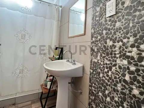 Casa en Venta con 5 cocheras