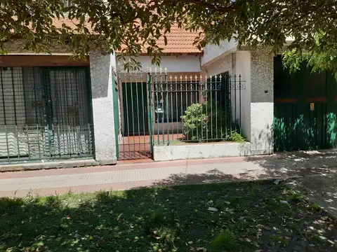 Local Av. Pte. Perón 179 Villa Luzuriaga