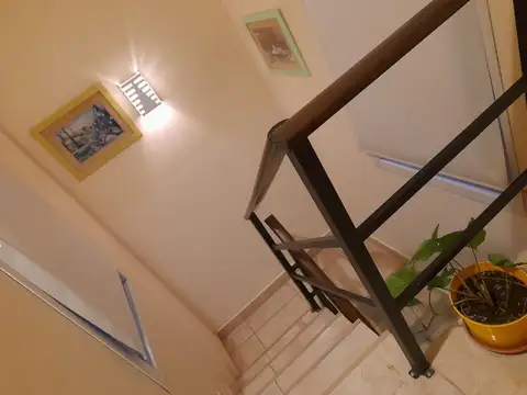 Casa 2 ambientes con 1 baño