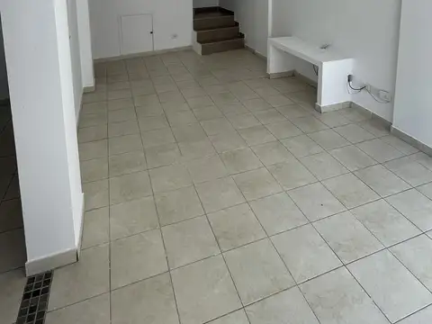 Pasaje Apule 1600, Piso PB