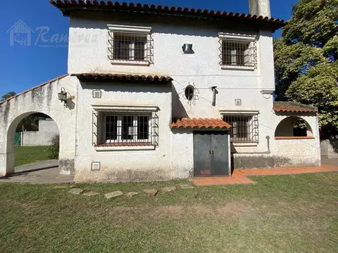 Casa en Venta con 1 cochera