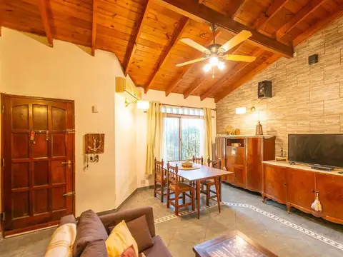 Casa en Venta con 4 cocheras