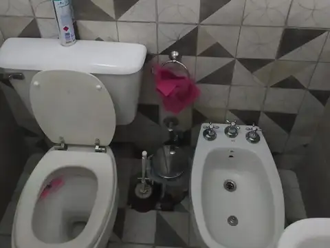 Casa de pasillo en venta en Rosario 2 dormitorios