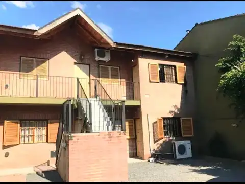 Dúplex en venta de 3 dormitorios c/ cochera en San Miguel