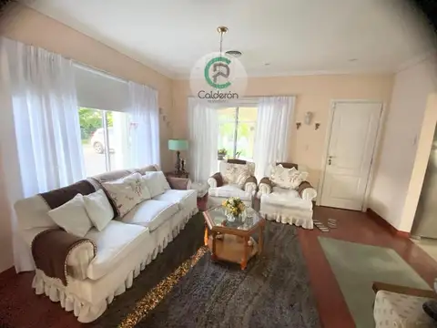 Casa en Venta en Campos De Alvarez, USD 440.000