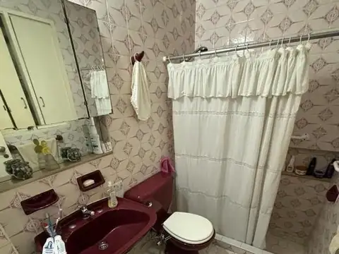 Casa 6 ambientes con 3 baños