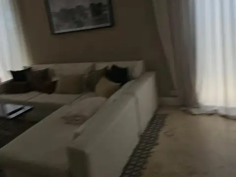 Casa en Venta con 4 cocheras