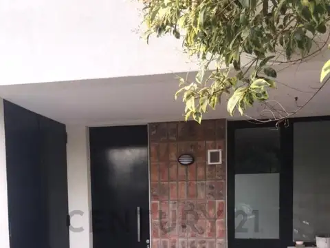 19 y 465 700, Piso 0