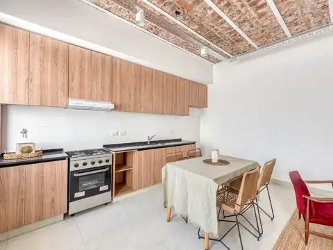 Depto Tipo Casa 4 ambientes con 2 baños