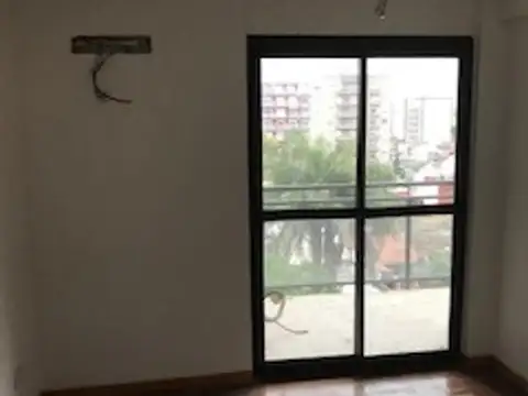 Departamento en Venta en Moron Sur, USD 75.000