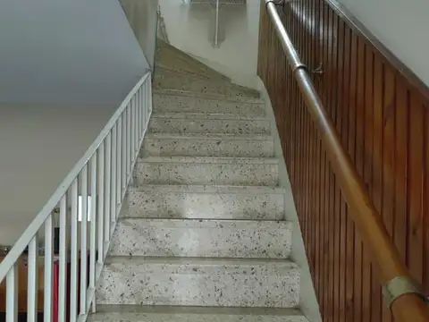 Muy buen Ph 3 ambientes independiente con terraza  - Villa Martelli