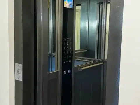 Ruiz Huidobro 2200, Piso 2