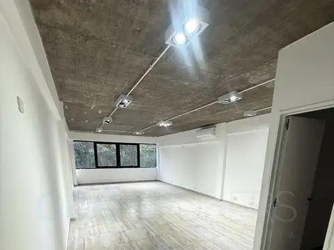 Oficina en alquiler en Barrio Parque Leloir