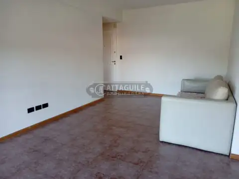 SULLIVAN 300, Piso 2