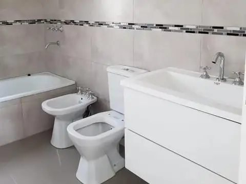 Depto Tipo Casa 3 ambientes con 1 baño