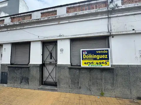 Departamento tipo casa en venta . PH AL FRENTE .PLANTA BAJA. 2 AMBIENTES. PATIO